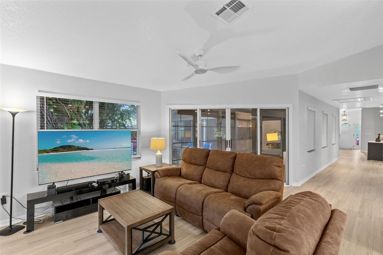 Single Family Residence at 2982 KNOWLES BLVD, KISSIMMEE, photo 10 of 37