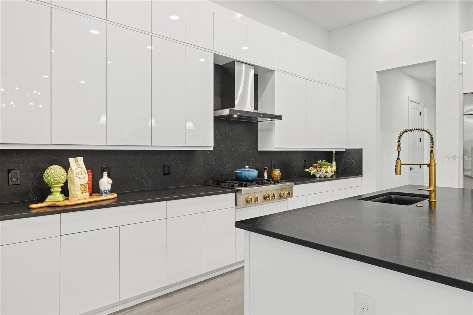 Kitchen - 8133 NEVIS RUN, LAKEWOOD RANCH