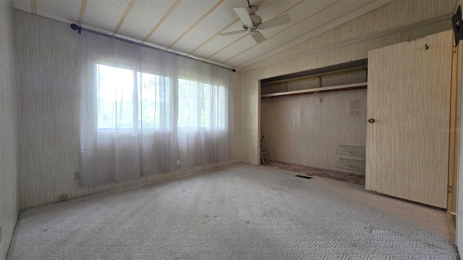 Manufactured Home at 1991 SE 170TH AVENUE RD, SILVER SPRINGS, photo 36 of 64