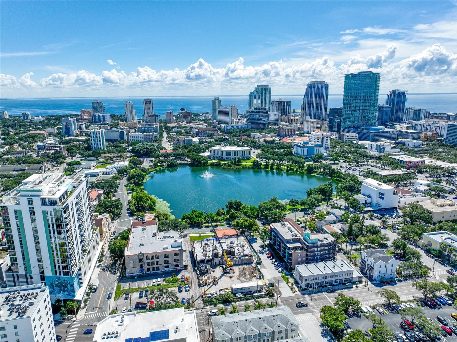 Views looking southeast - 749 BURLINGTON AVE #600, ST PETERSBURG