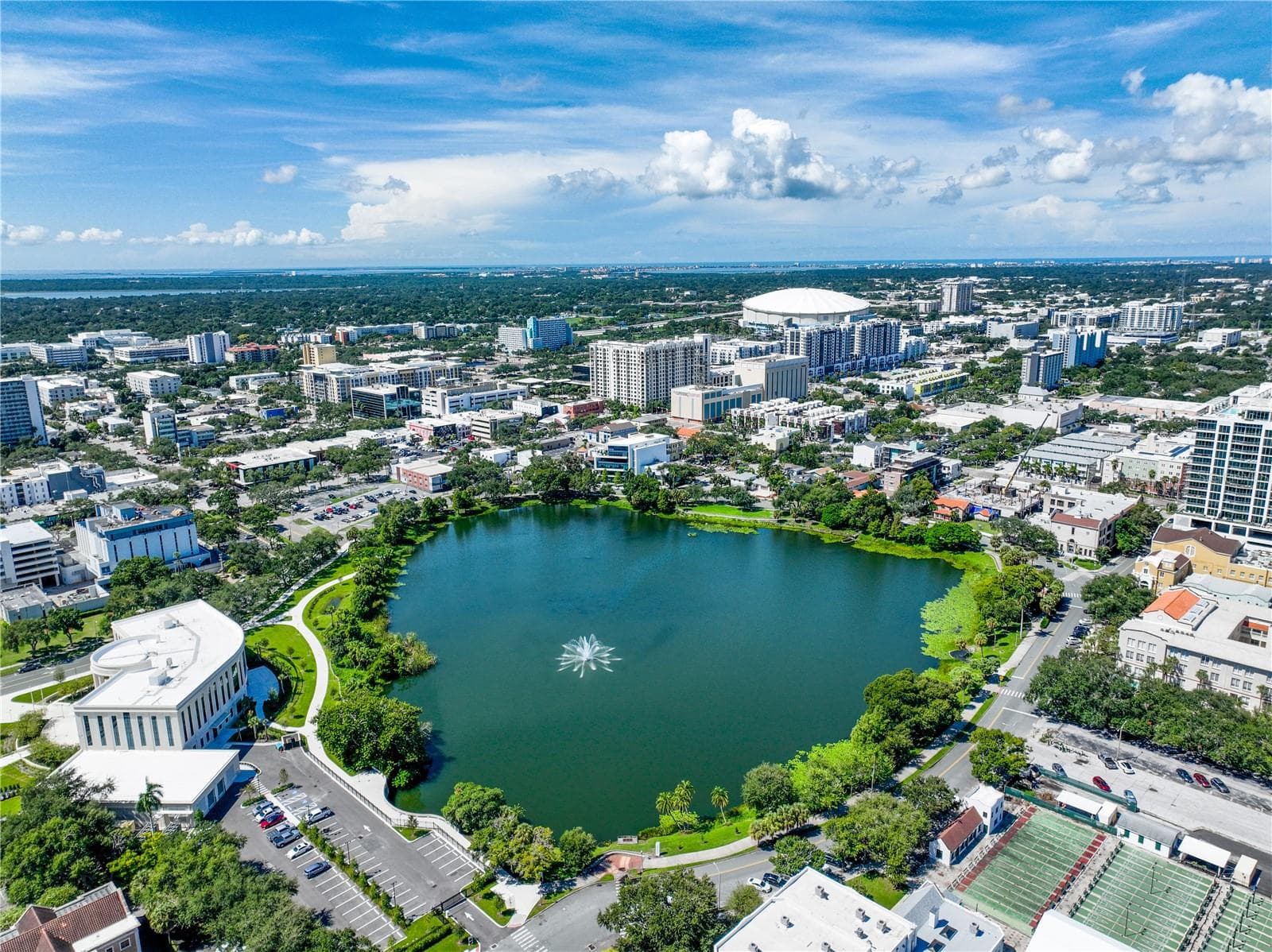 Looking onsite over mirror lake to the west - 749 BURLINGTON AVE #600, ST PETERSBURG