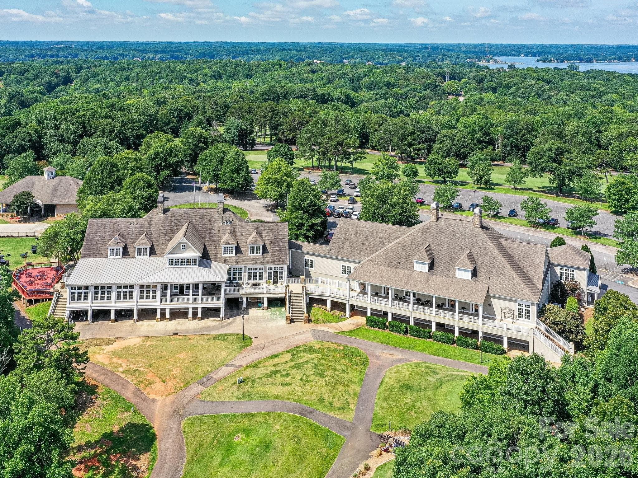 Golf club and Restaurant - 1021 Knob Creek Lane, Tega Cay