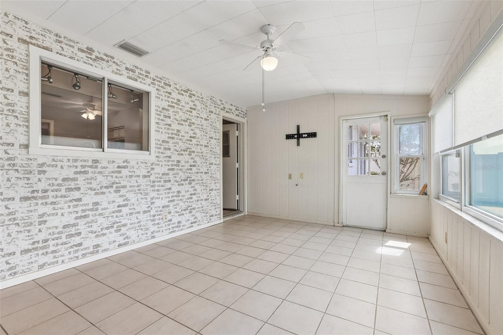 Single Family Residence at 1001 LA JOLLA AVE, SUN CITY CENTER, photo 38 of 72