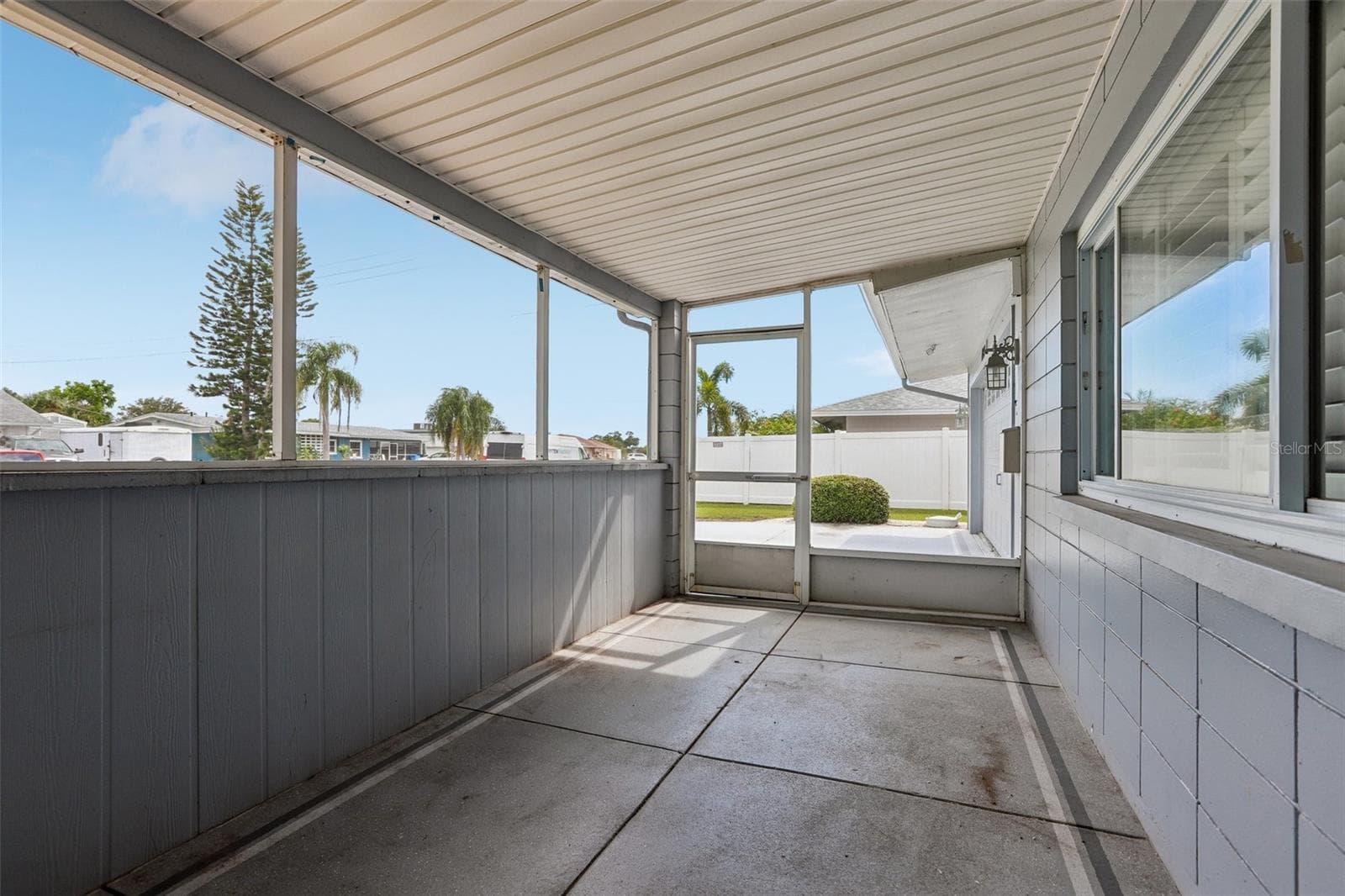 Single Family Residence at 1001 LA JOLLA AVE, SUN CITY CENTER, photo 43 of 72