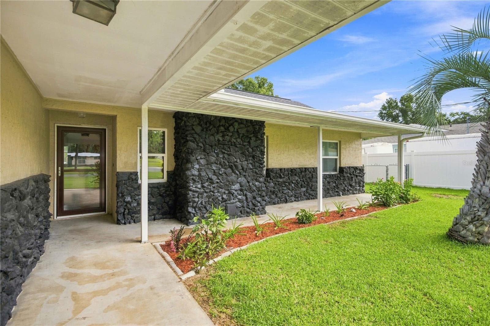 Single Family Residence at 3711 SW 25TH PL, OCALA, photo 5 of 41