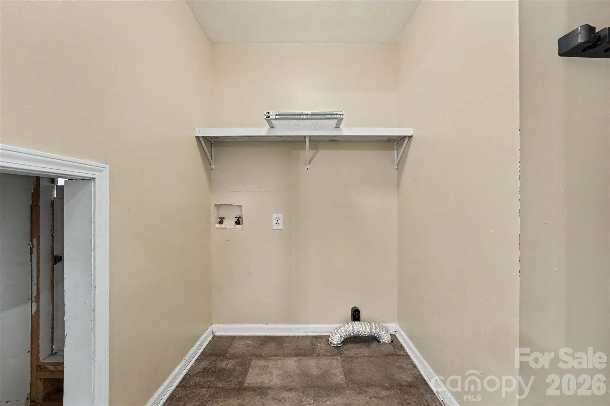 Single Family Residence at 171 Bevis Lane, Statesville, photo 21 of 32