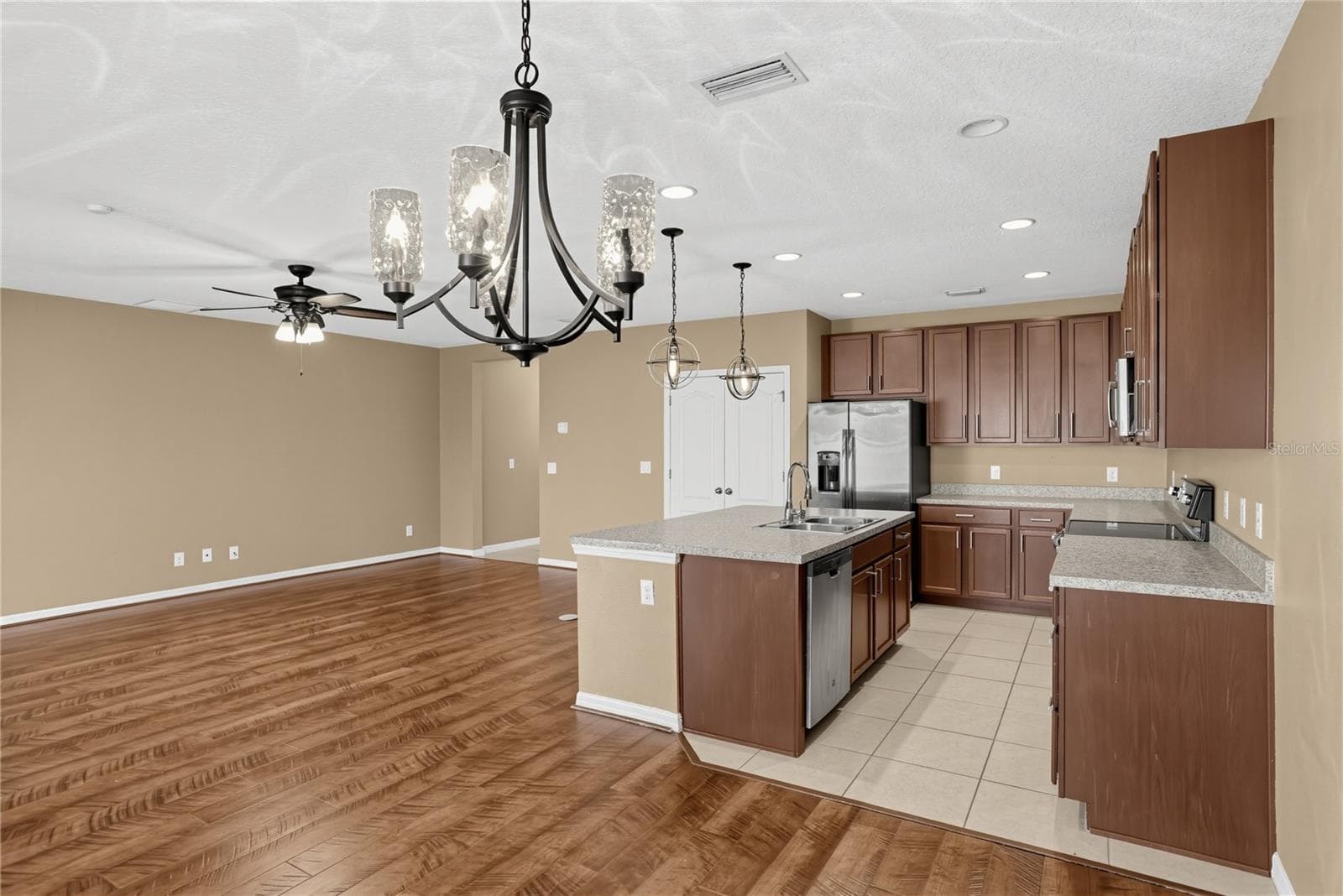 Single Family Residence at 171 HYDRA WAY, GROVELAND, photo 4 of 28