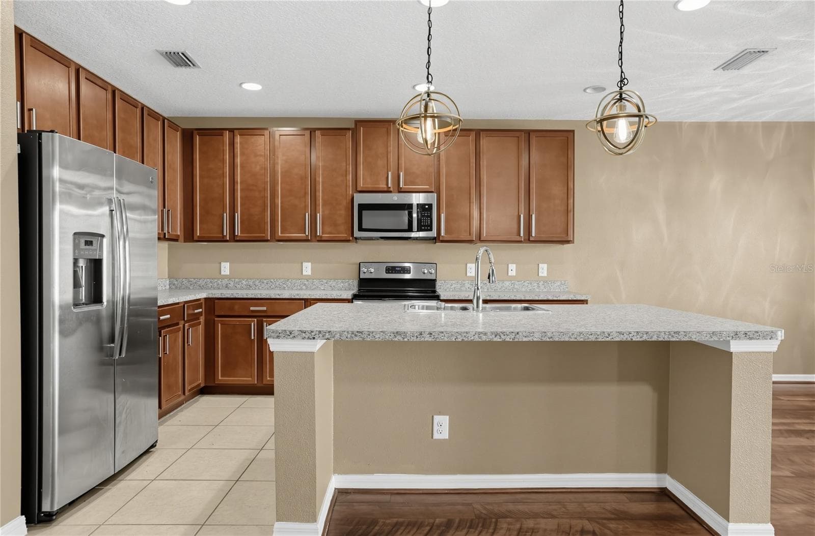 Single Family Residence at 171 HYDRA WAY, GROVELAND, photo 8 of 28