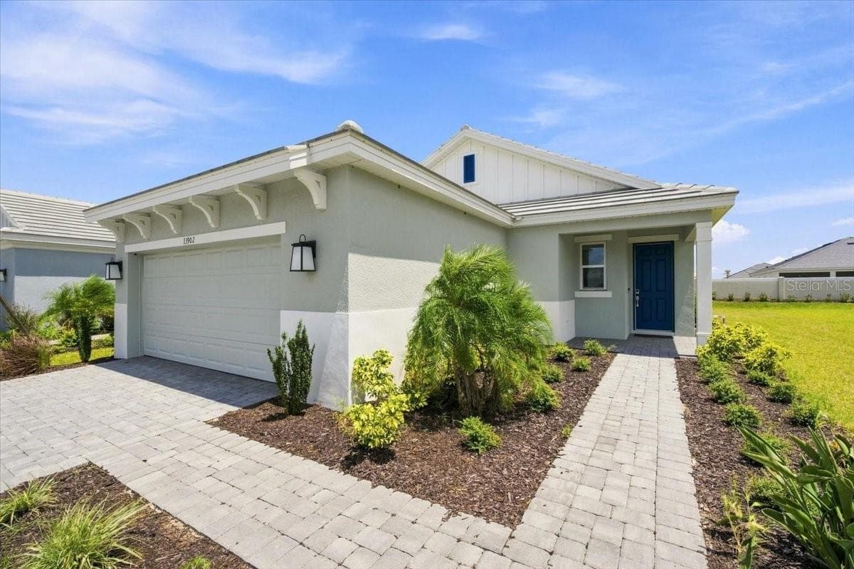 13902 FLETCHER DR
