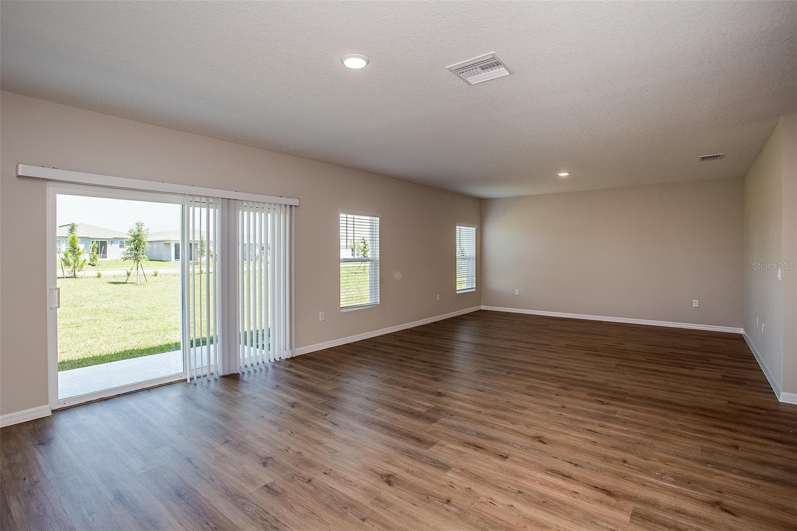 Single Family Residence at 36668 THORNHEDGE DR, ZEPHYRHILLS, photo 13 of 30
