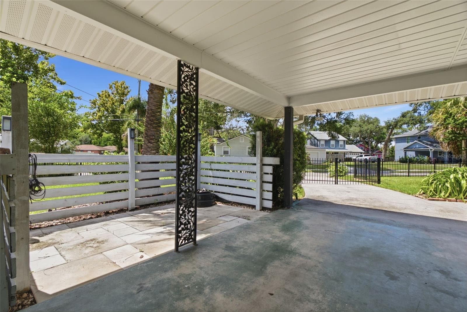 Garden box area with irrigation - 6701 13TH ST N, TAMPA