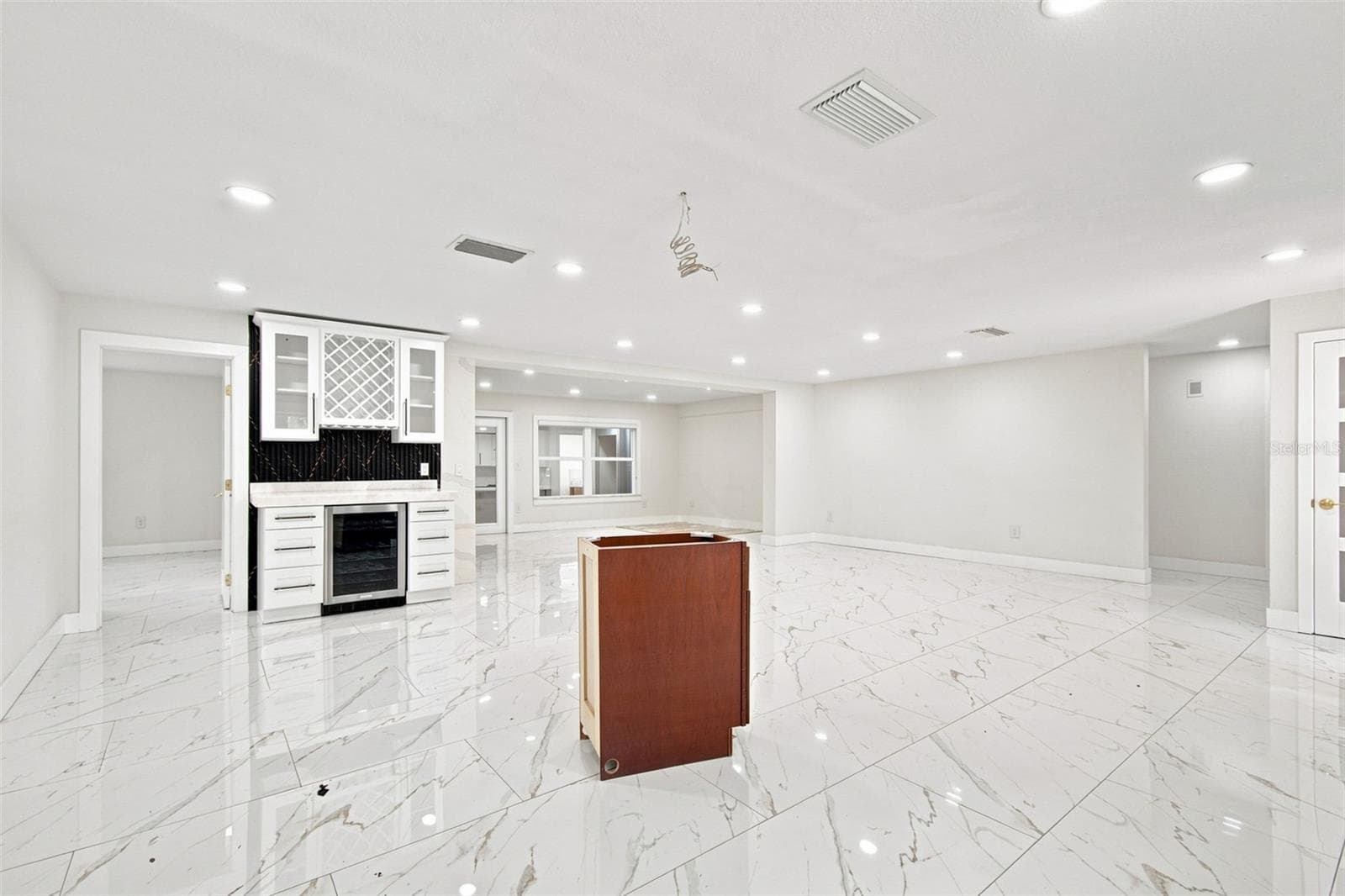 Single Family Residence at 6463 1ST AVE N, ST PETERSBURG, photo 5 of 99