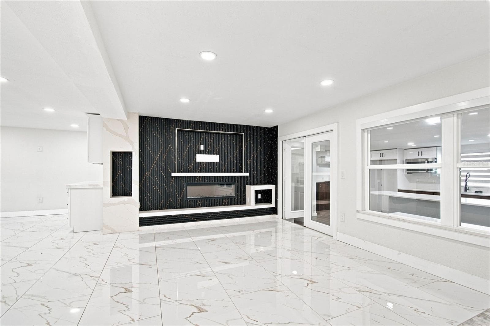 Single Family Residence at 6463 1ST AVE N, ST PETERSBURG, photo 10 of 99