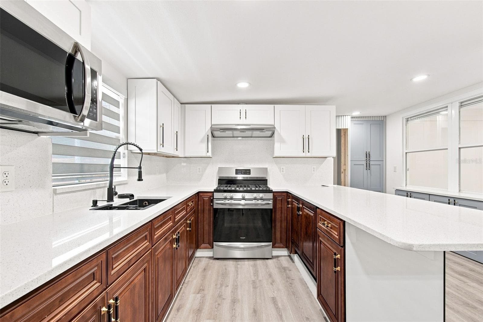 Single Family Residence at 6463 1ST AVE N, ST PETERSBURG, photo 14 of 99