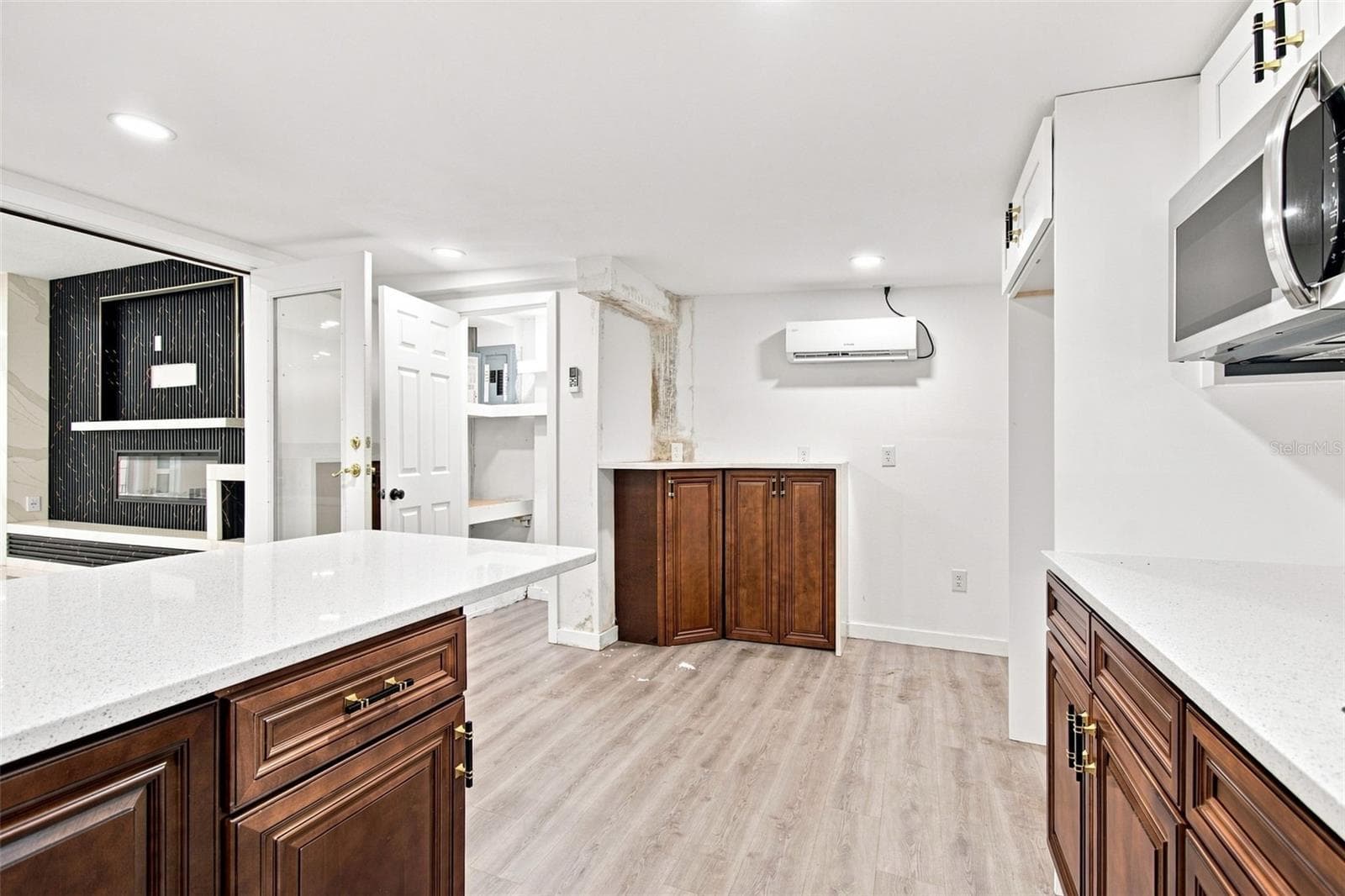 Single Family Residence at 6463 1ST AVE N, ST PETERSBURG, photo 17 of 99