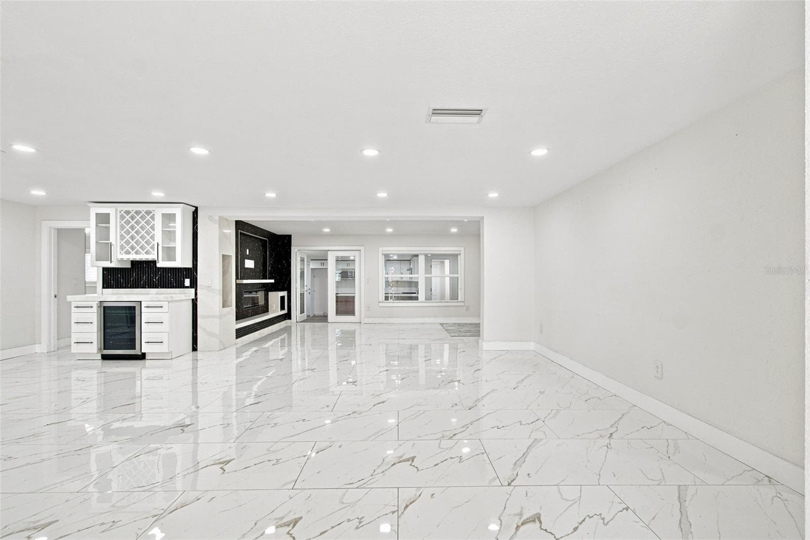 Single Family Residence at 6463 1ST AVE N, ST PETERSBURG, photo 52 of 99