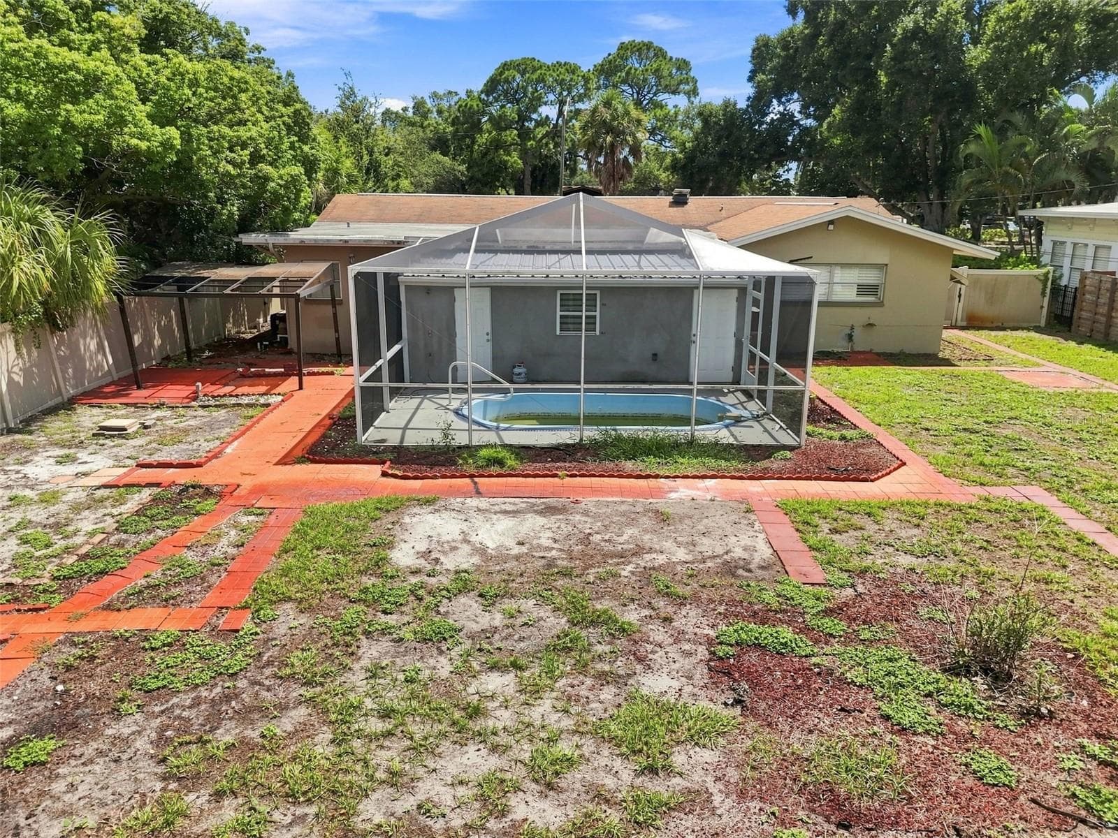 Single Family Residence at 6463 1ST AVE N, ST PETERSBURG, photo 79 of 99