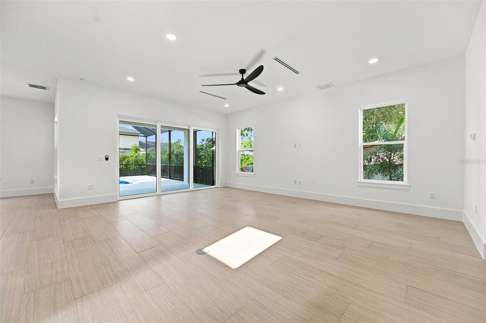 Single Family Residence at 731 42ND ST, SARASOTA, photo 9 of 42