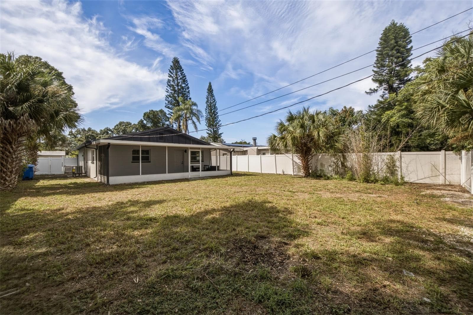 Single Family Residence at 209 SE MONROE CIR N, ST PETERSBURG, photo 30 of 34