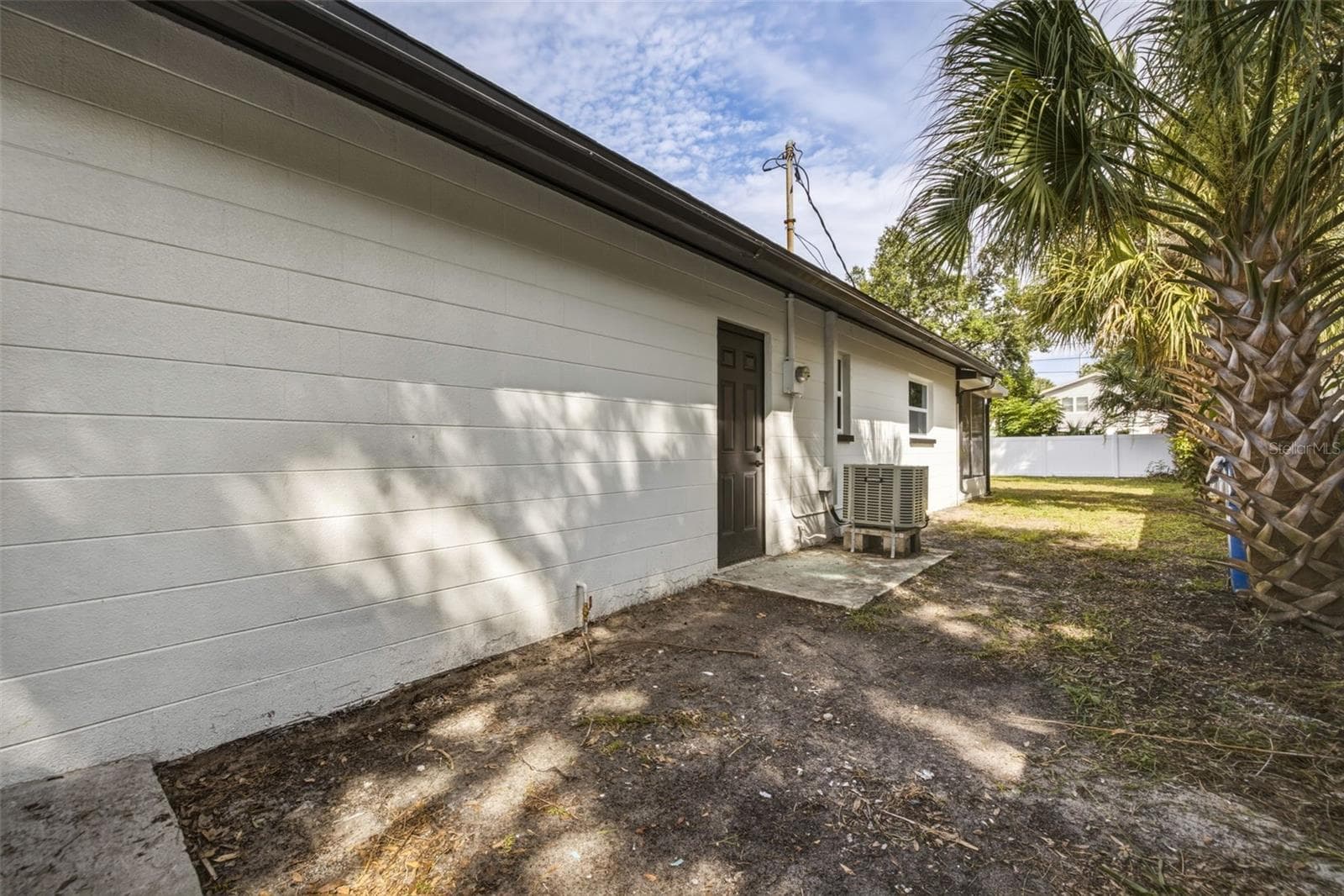 Single Family Residence at 209 SE MONROE CIR N, ST PETERSBURG, photo 33 of 34