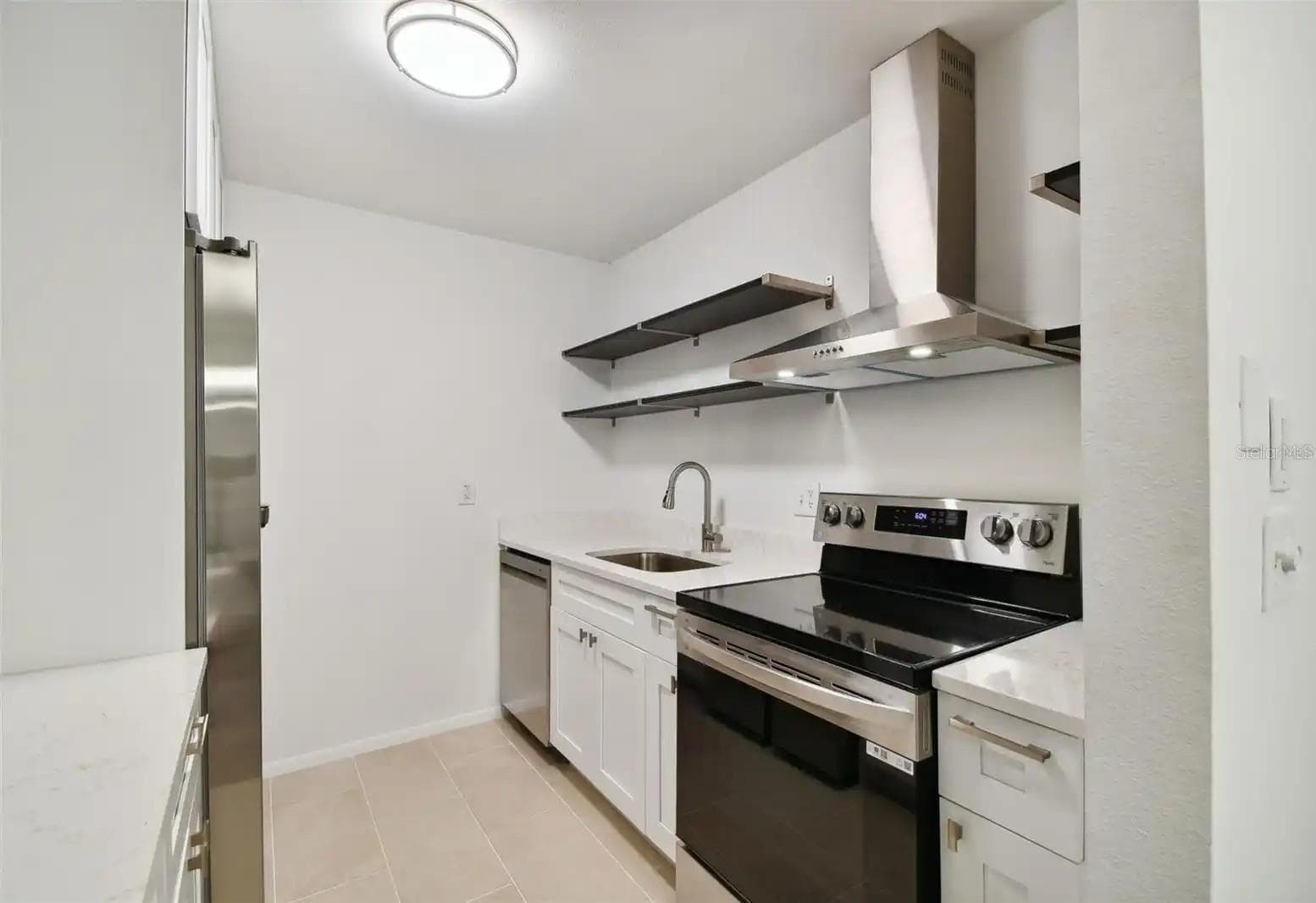 Condominium at 6015 LAKETREE LN #E, TEMPLE TERRACE, photo 3 of 27