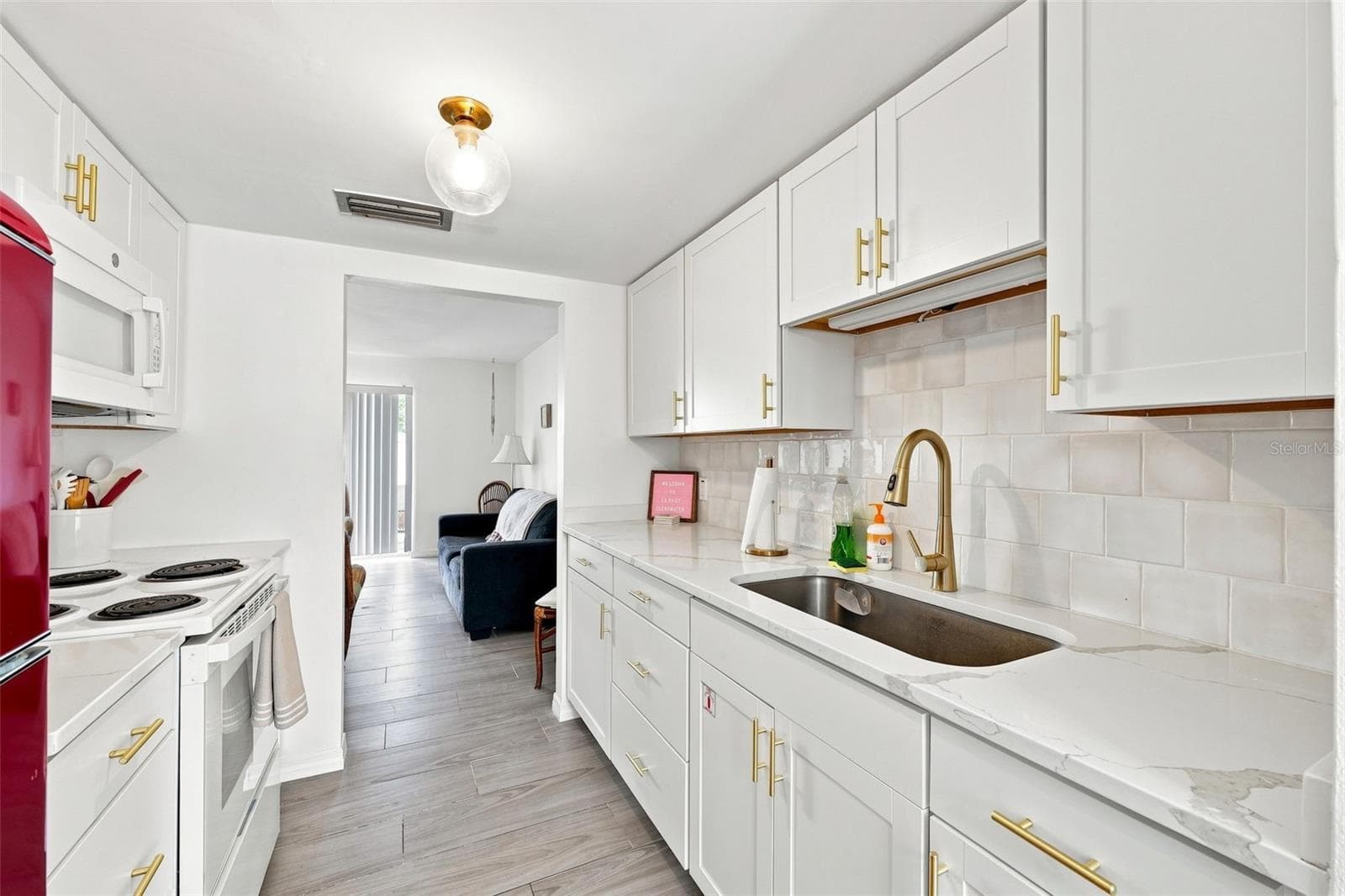 Condominium at 4215 E BAY DR #1403, CLEARWATER, photo 3 of 30