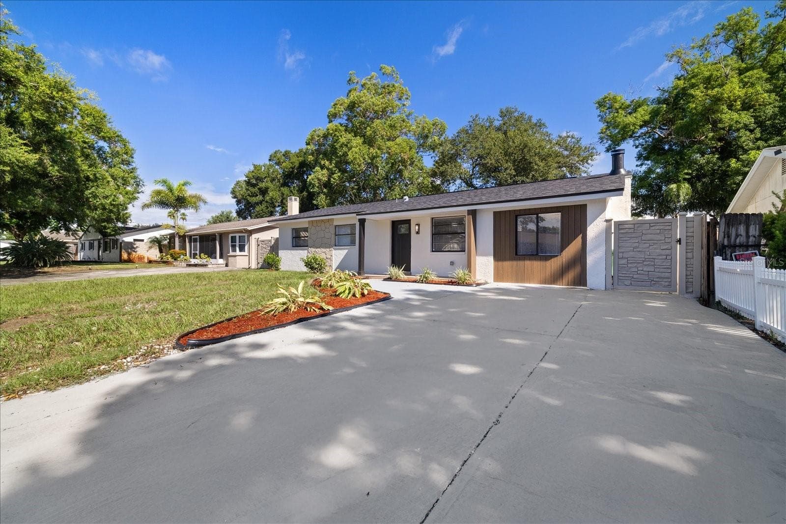 Single Family Residence at 8231 82ND AVE, SEMINOLE, photo 3 of 39
