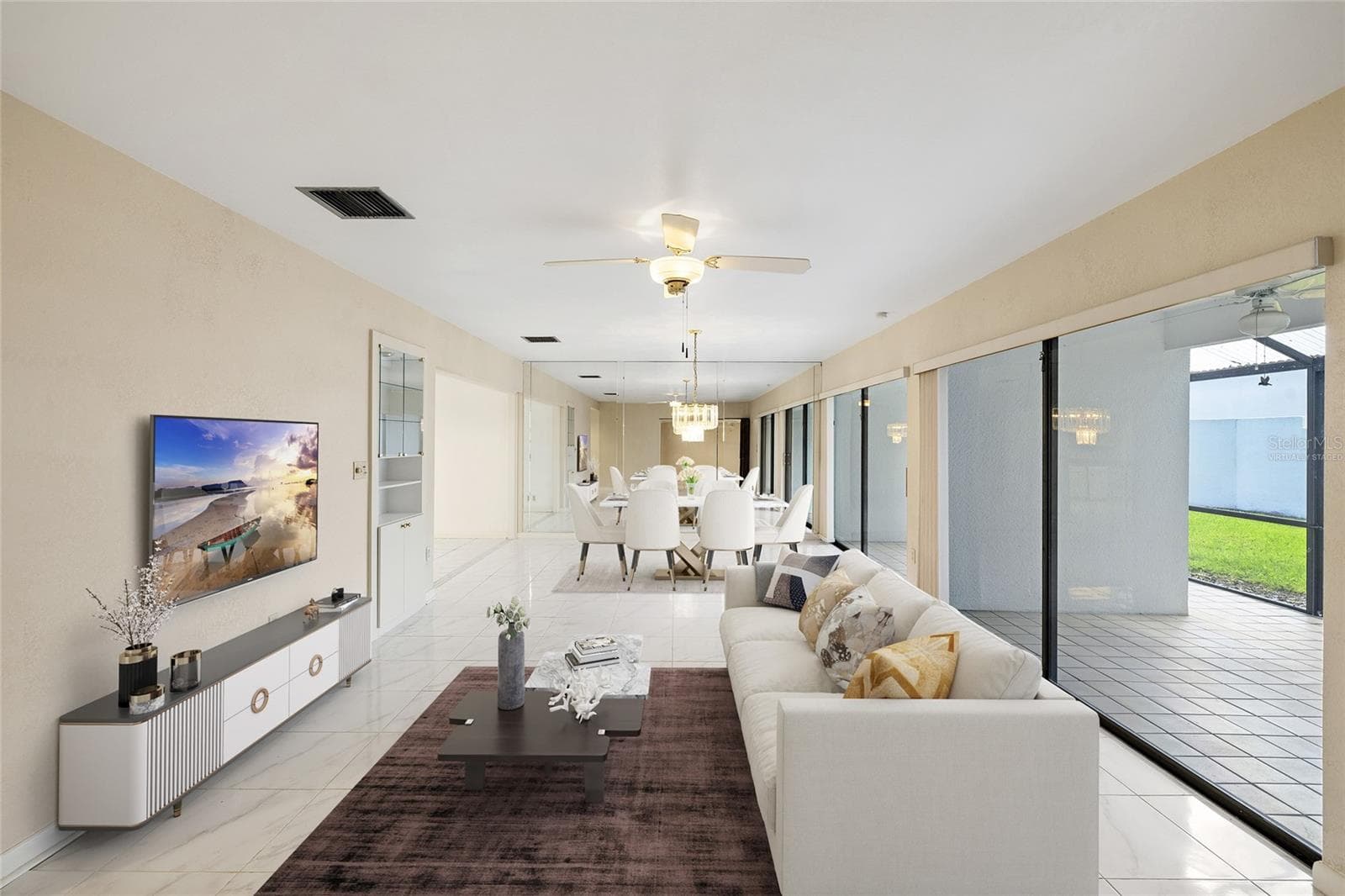virtually staged - 14225 CYPRESS CIR #14225, TAMPA