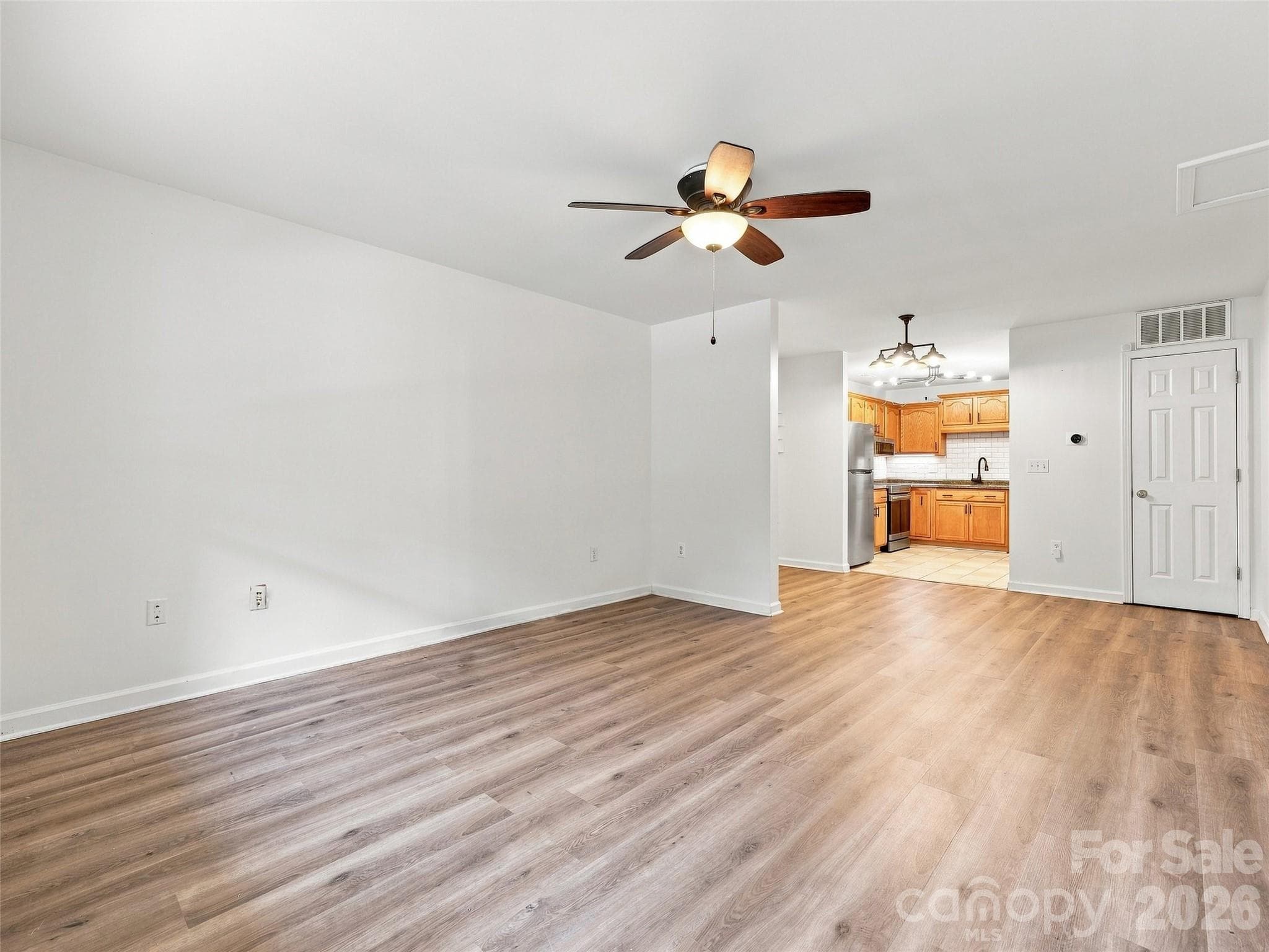 Condominium at 19 Krista Circle, Candler, photo 6 of 40