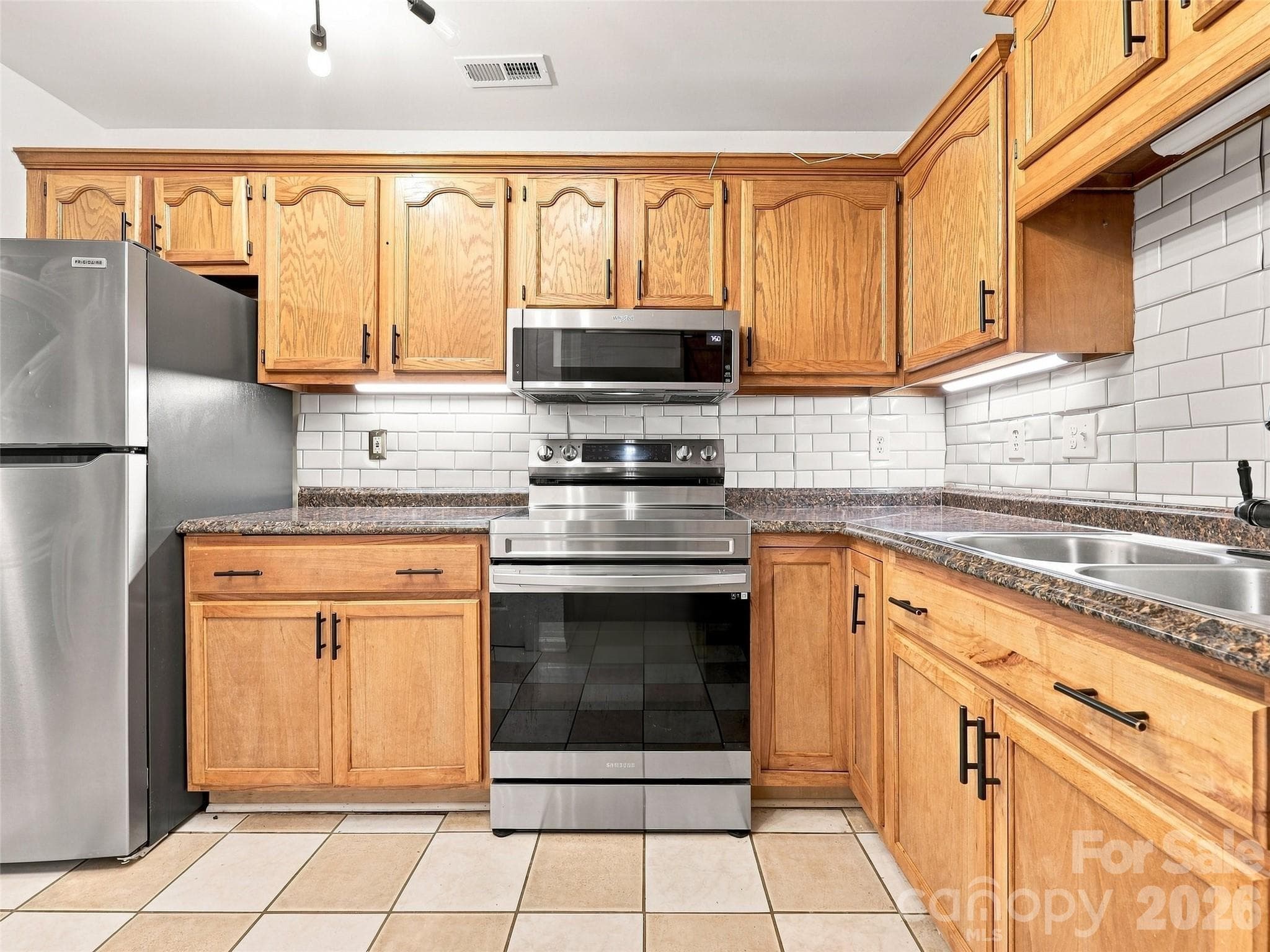 Condominium at 19 Krista Circle, Candler, photo 17 of 40