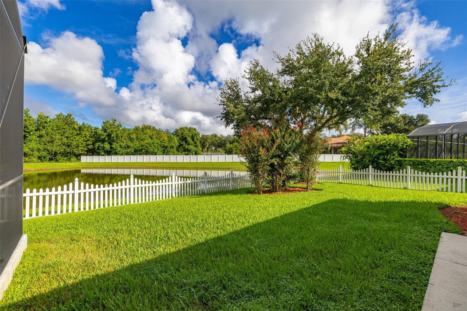 Fully fenced in backyard - 2039 HARBOR COVE WAY, WINTER GARDEN