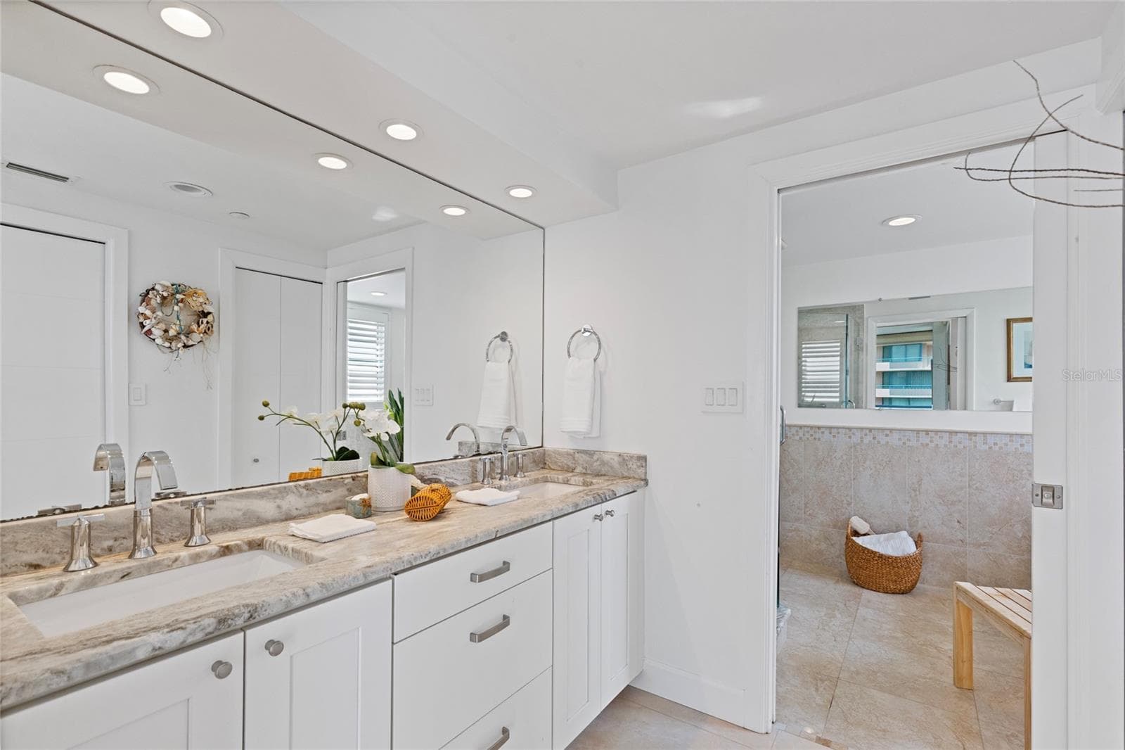 Condominium at 1520 GULF BLVD #1807, CLEARWATER BEACH, photo 26 of 52