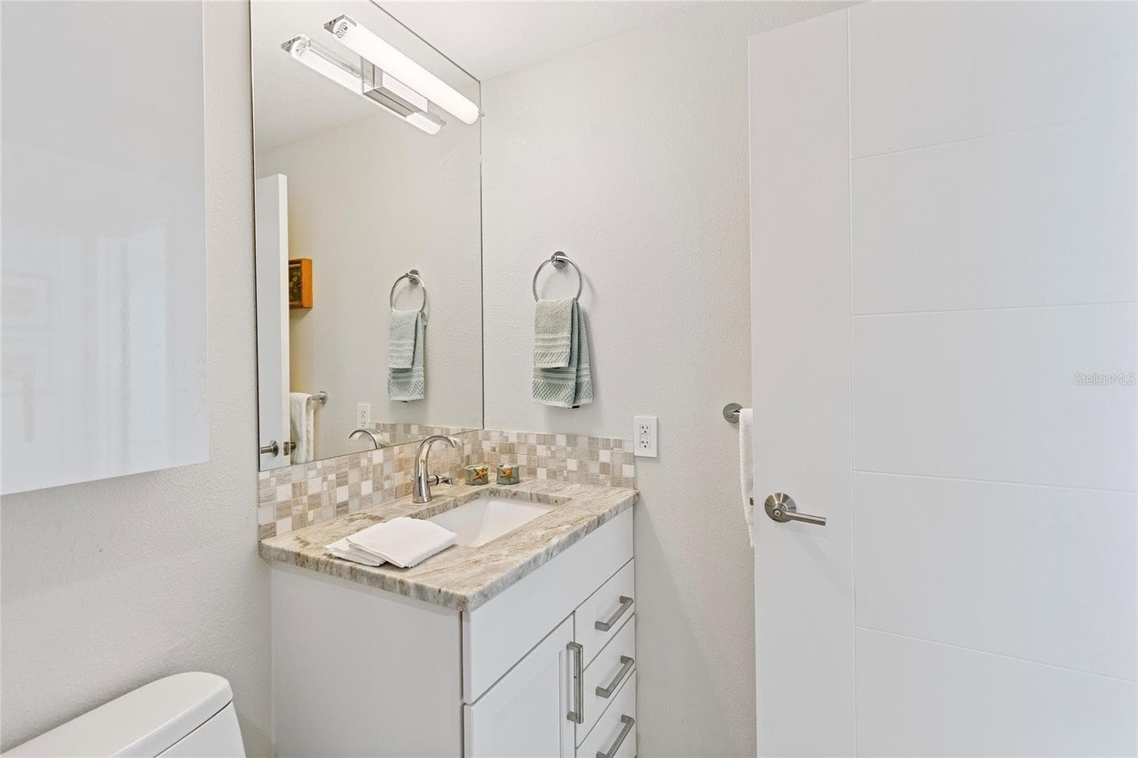 Condominium at 1520 GULF BLVD #1807, CLEARWATER BEACH, photo 37 of 52