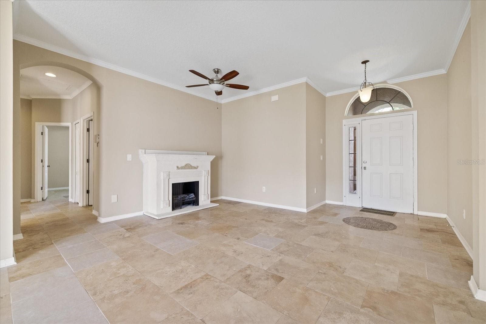 Single Family Residence at 1833 MIRA LAGO CIR, RUSKIN, photo 4 of 58