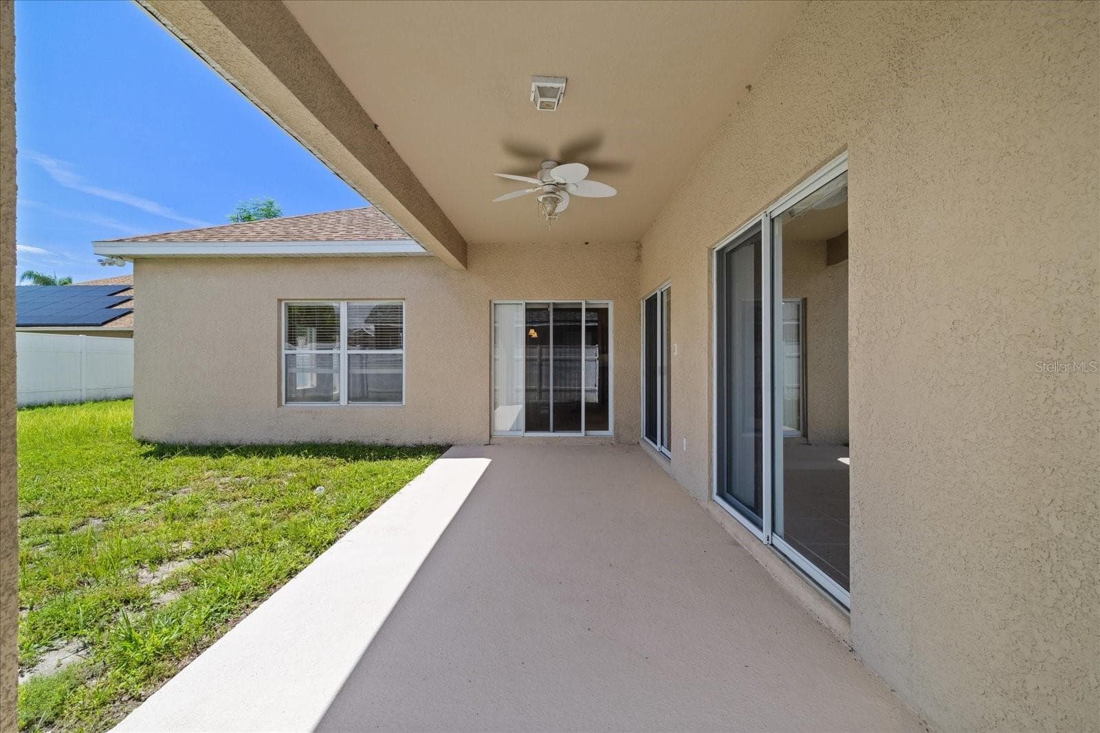 Single Family Residence at 1833 MIRA LAGO CIR, RUSKIN, photo 39 of 58
