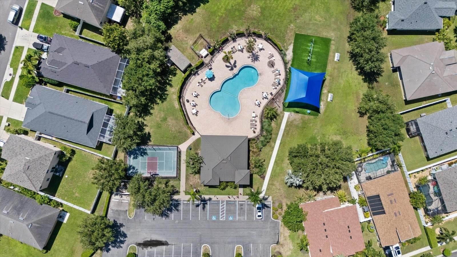 Single Family Residence at 1833 MIRA LAGO CIR, RUSKIN, photo 47 of 58