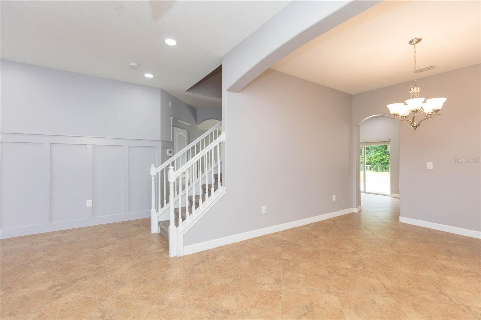 Single Family Residence at 11508 MANSFIELD POINT DR, RIVERVIEW, photo 8 of 47