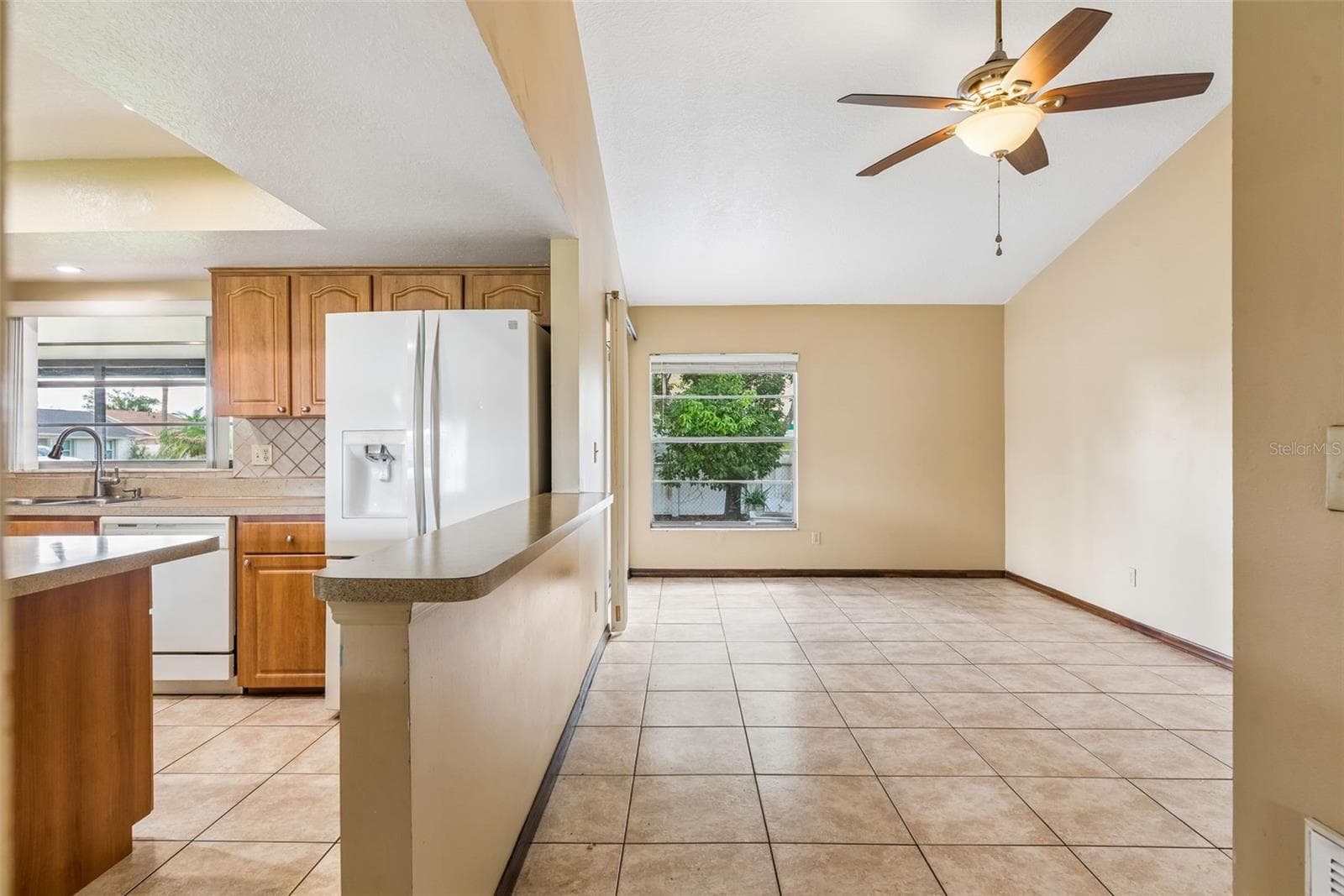 Single Family Residence at 2402 WOODWAY DR, ORLANDO, photo 29 of 41
