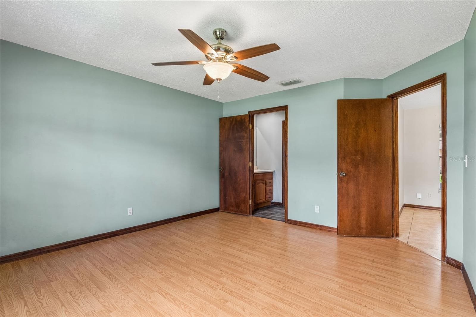 Single Family Residence at 2402 WOODWAY DR, ORLANDO, photo 33 of 41