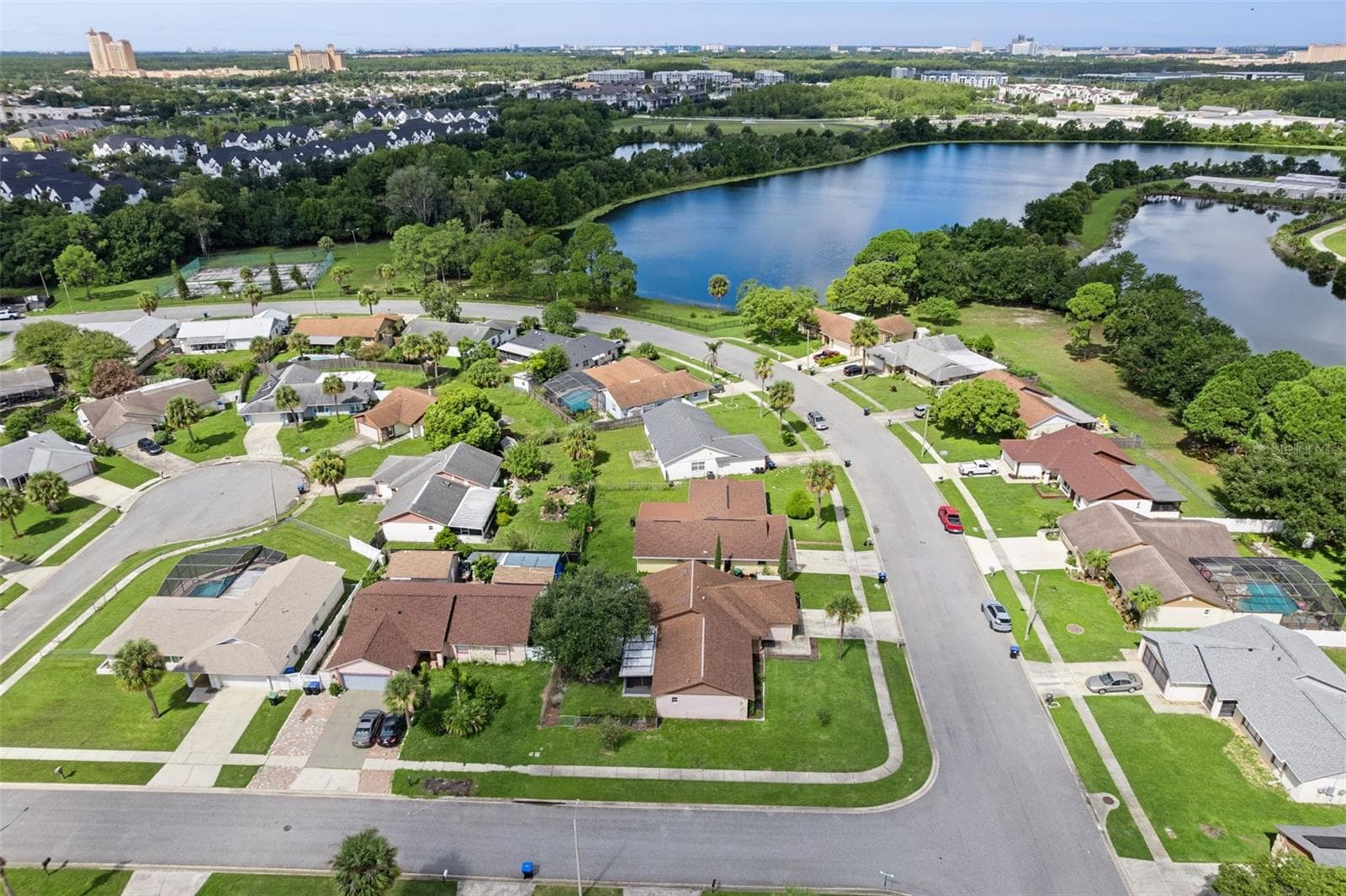 Single Family Residence at 2402 WOODWAY DR, ORLANDO, photo 38 of 41