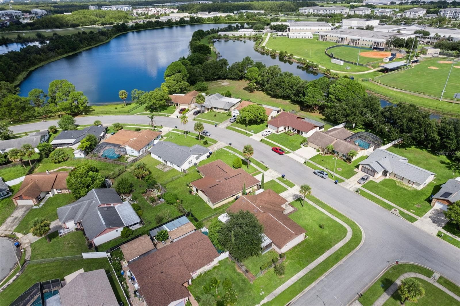 Single Family Residence at 2402 WOODWAY DR, ORLANDO, photo 39 of 41