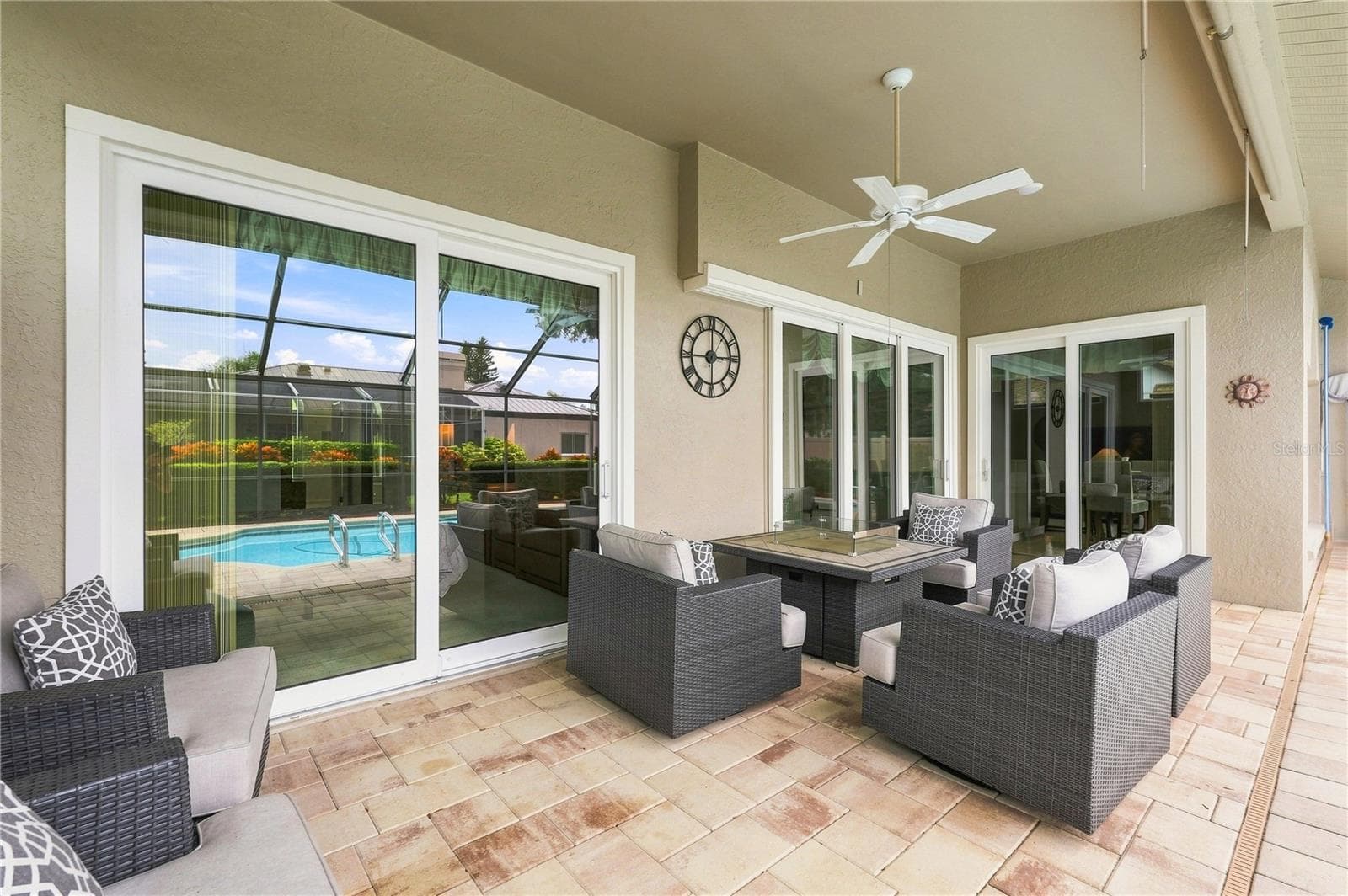 Lanai - 679 LITCHFIELD LN, DUNEDIN