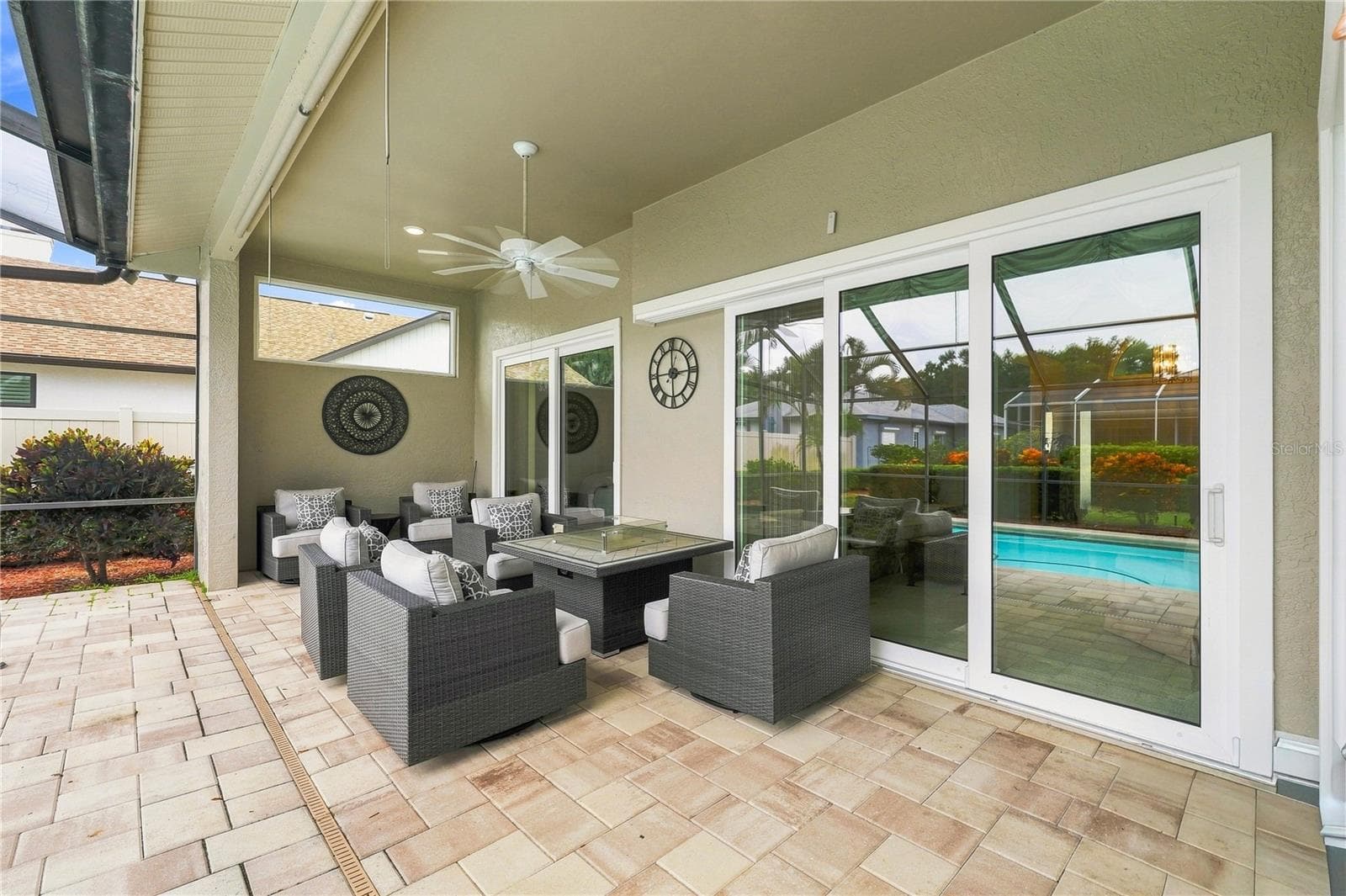 Lanai - 679 LITCHFIELD LN, DUNEDIN
