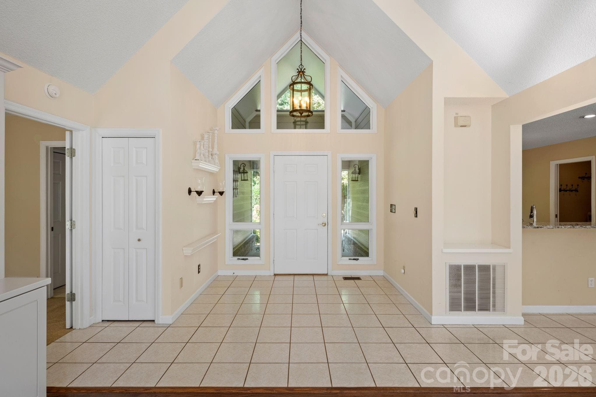 Condominium at 324 DAWNBROOK Drive, Flat Rock, photo 6 of 48