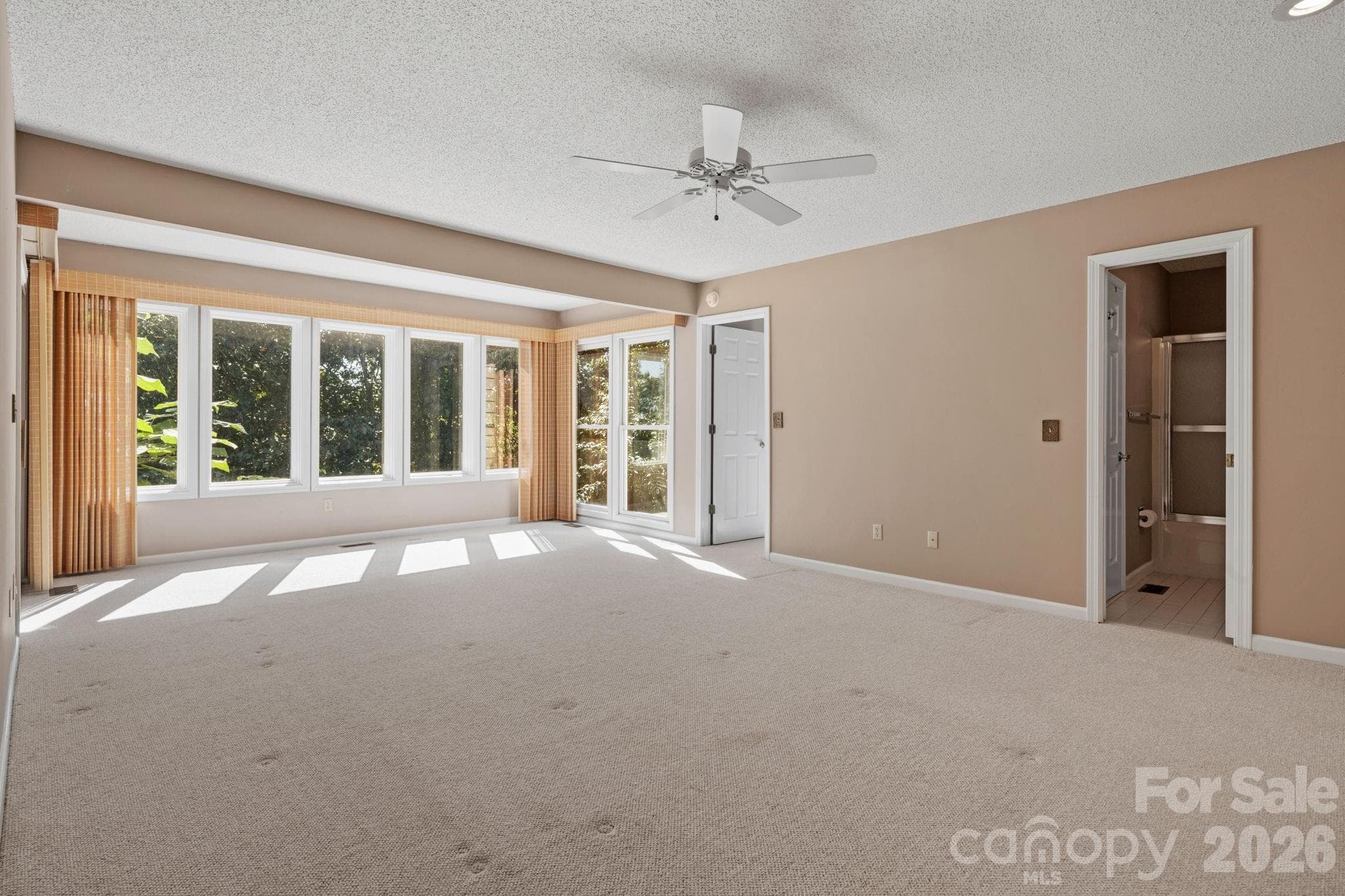 Condominium at 324 DAWNBROOK Drive, Flat Rock, photo 29 of 48