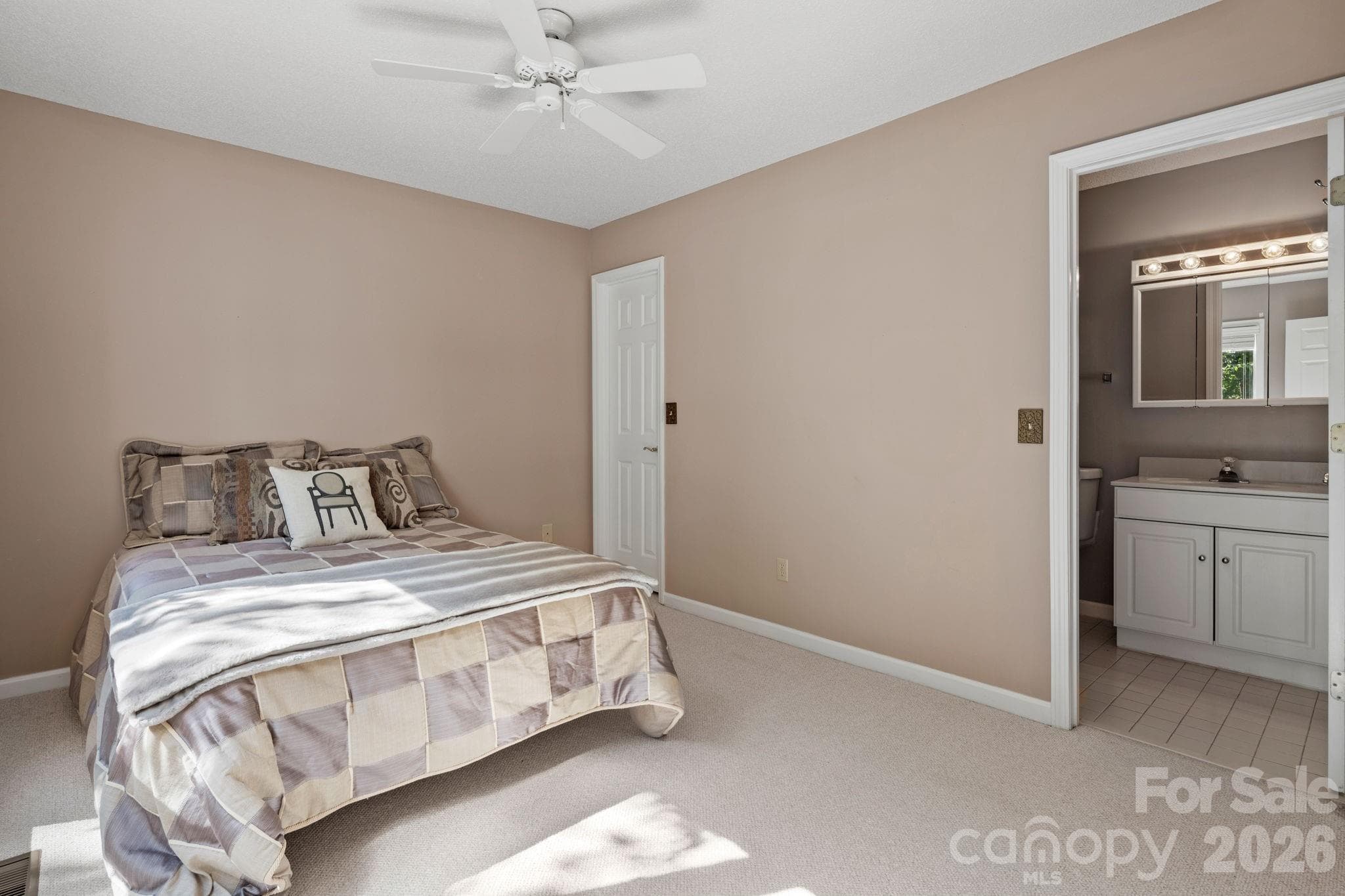 Condominium at 324 DAWNBROOK Drive, Flat Rock, photo 31 of 48