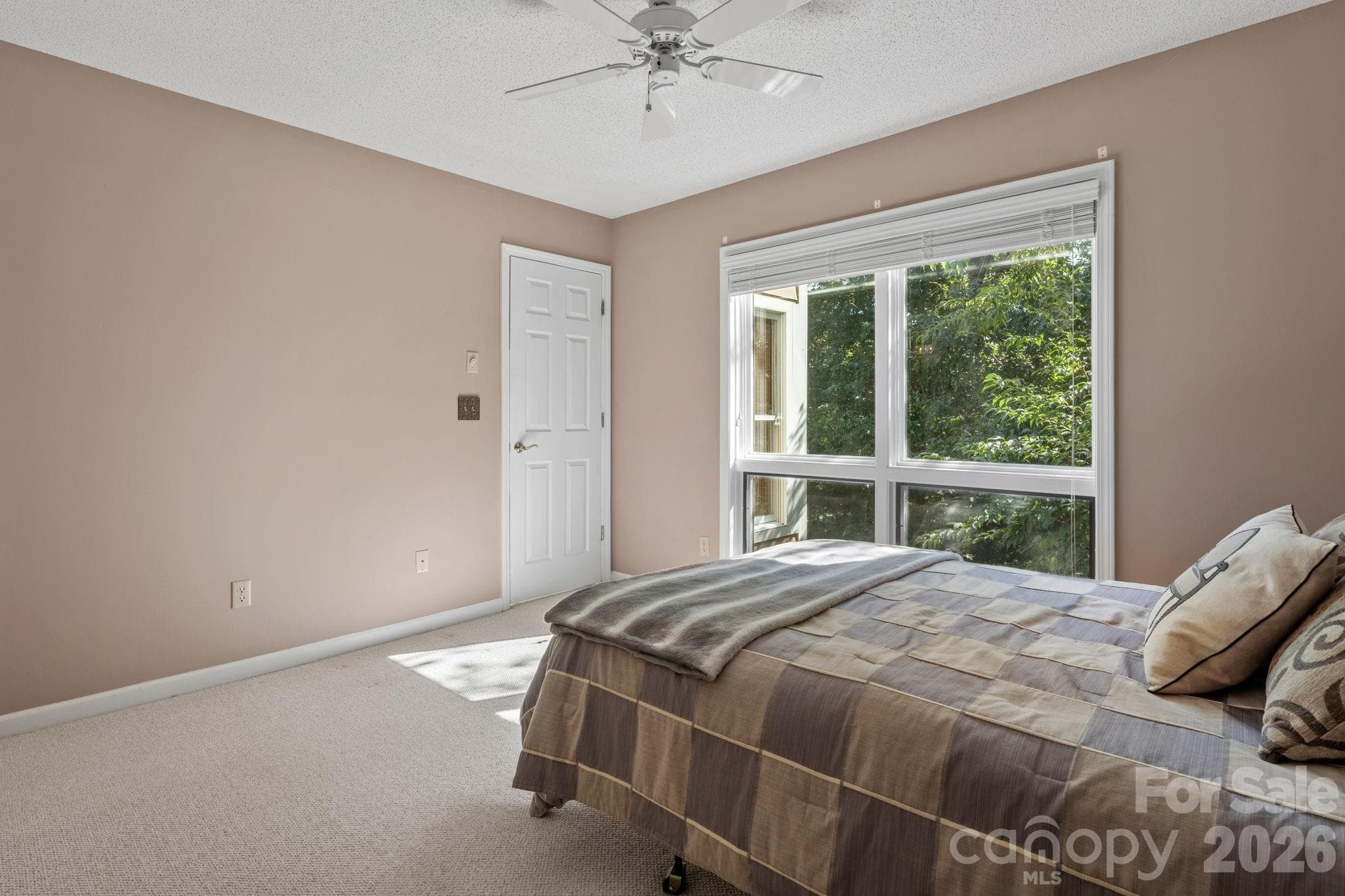 Condominium at 324 DAWNBROOK Drive, Flat Rock, photo 32 of 48