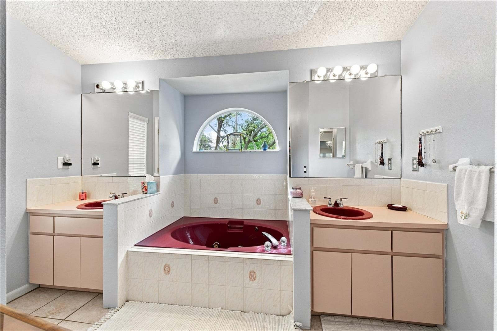 Single Family Residence at 8171 CHAUCER DR, WEEKI WACHEE, photo 25 of 46