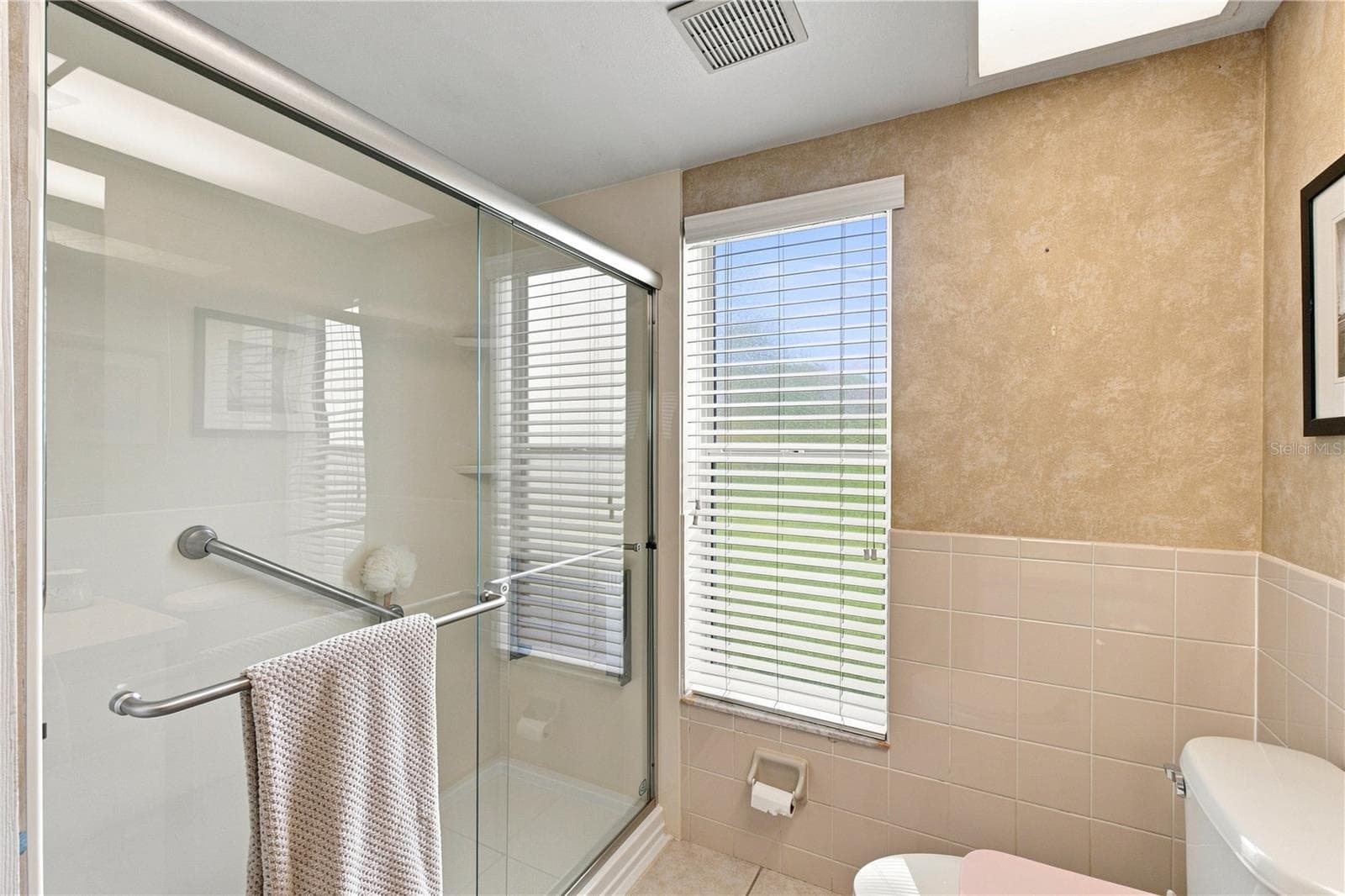 Single Family Residence at 8171 CHAUCER DR, WEEKI WACHEE, photo 31 of 46