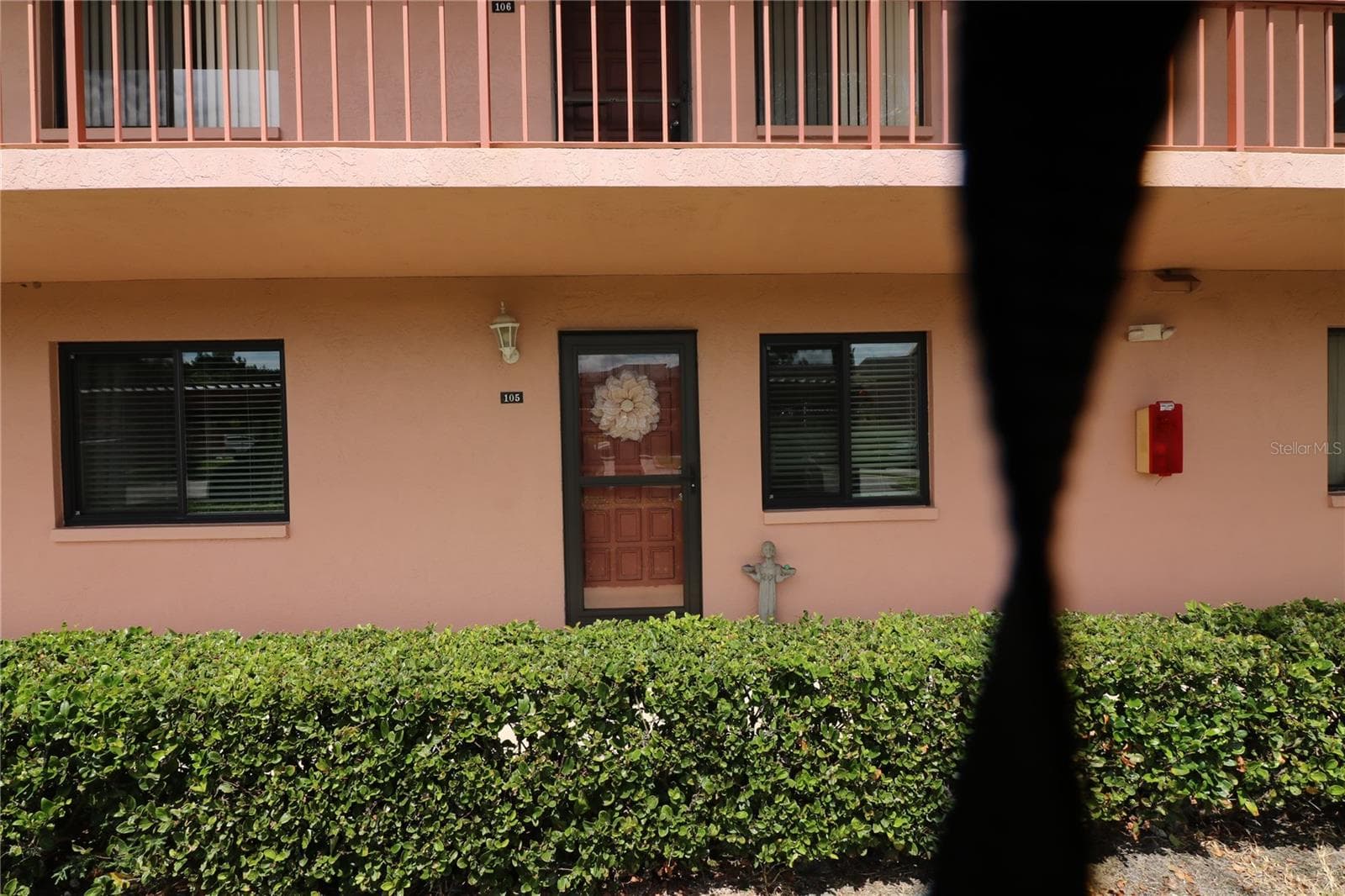 105 LAKESIDE CT #ELW VI UNIT 5
